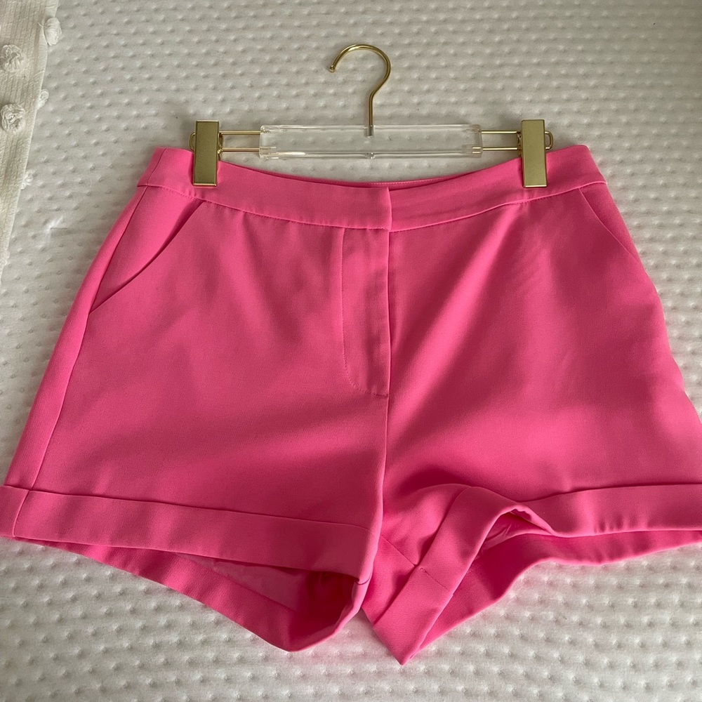 Cinq a sept NWOT Elaine crepe shorts neon pink 6